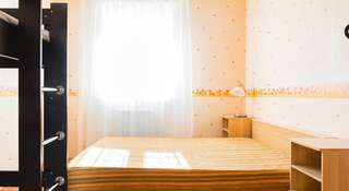 Гостиница Лайк Хостел Тольятти Тольятти Двухместный номер с 1 кроватью и общей ванной комнатой-7